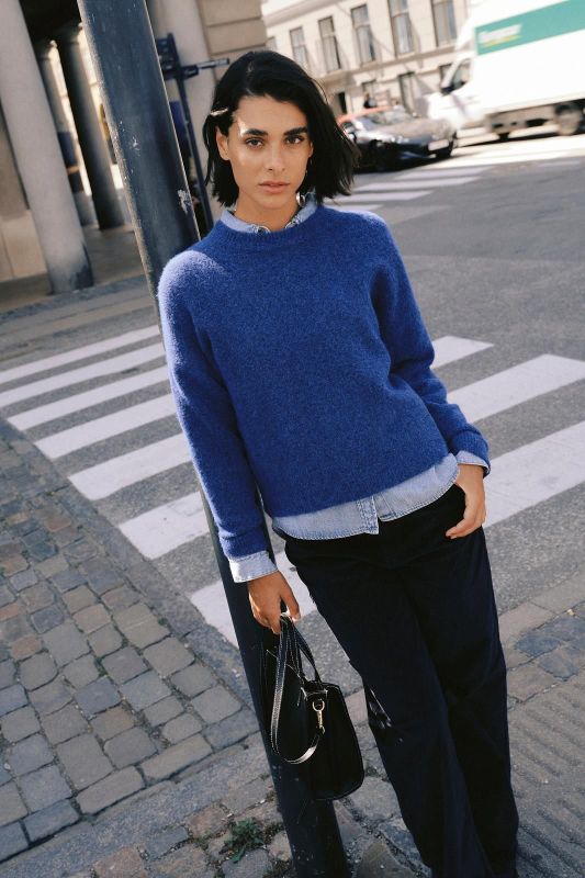 B. Young Omea Pullover Blue Depths Mel - Blauw  (20819591-1939401 blue depths mel) - Caramel (Sint-Job-in-’t-Goor)