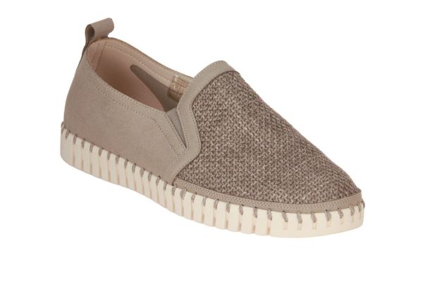 Ilse Jacobsen Tulip 3885 Coriander Pearled Ivory  (TULIP3885) - Caramel (Sint-Job-in-’t-Goor)