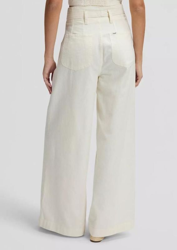 Lee Regular Lightweight Pleated Trouser Natural  (112378295 natural) - Caramel (Sint-Job-in-’t-Goor)