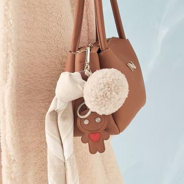 Nathan Baume Love Manga Keyring Setter  (100718N-G052) - Caramel (Sint-Job-in-’t-Goor)