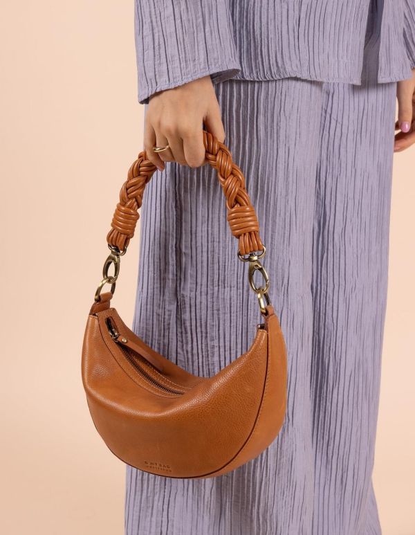 O My Bag Leo Wild Oak Soft Grain Leather  (OMB-E174QT) - Caramel (Sint-Job-in-’t-Goor)