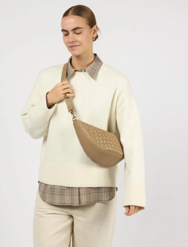 O My Bag Leo Midi Woven Dark Sand  (OMB-E174SW) - Caramel (Sint-Job-in-’t-Goor)