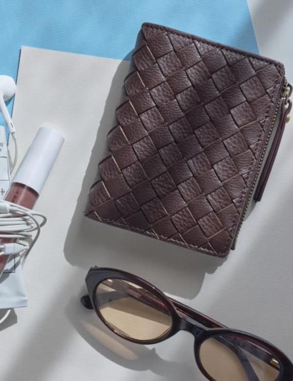 O My Bag Jamie Wallet Women Chocolate Soft Grain Leather  (OMB-E189CHW) - Caramel (Sint-Job-in-’t-Goor)