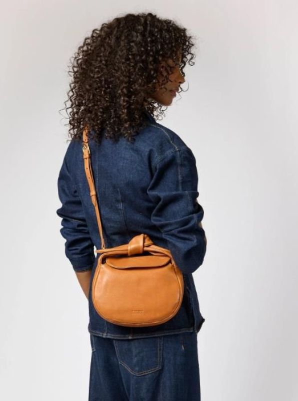 O My Bag Coco Croissant Wild Oak  (OMB-E206Q) - Caramel (Sint-Job-in-’t-Goor)