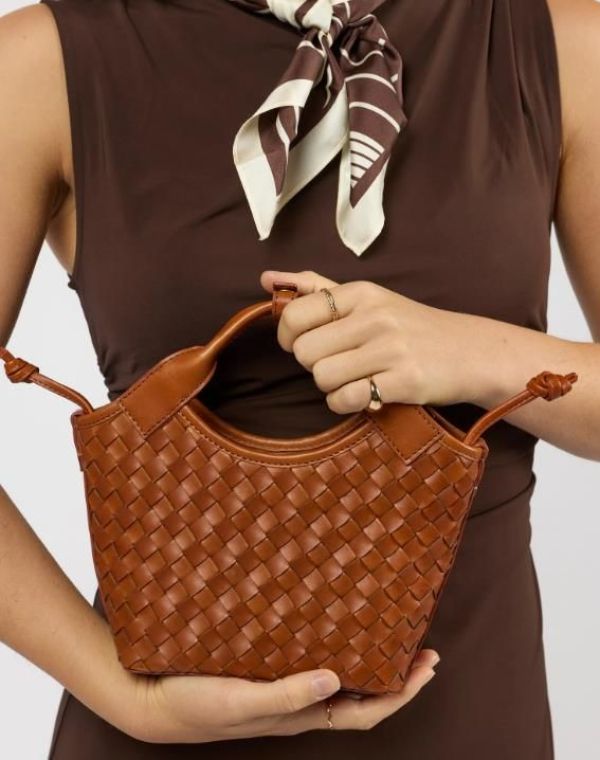 O My Bag Mara Mini Classic Woven Cognac  (OMB-E224BVW) - Caramel (Sint-Job-in-’t-Goor)