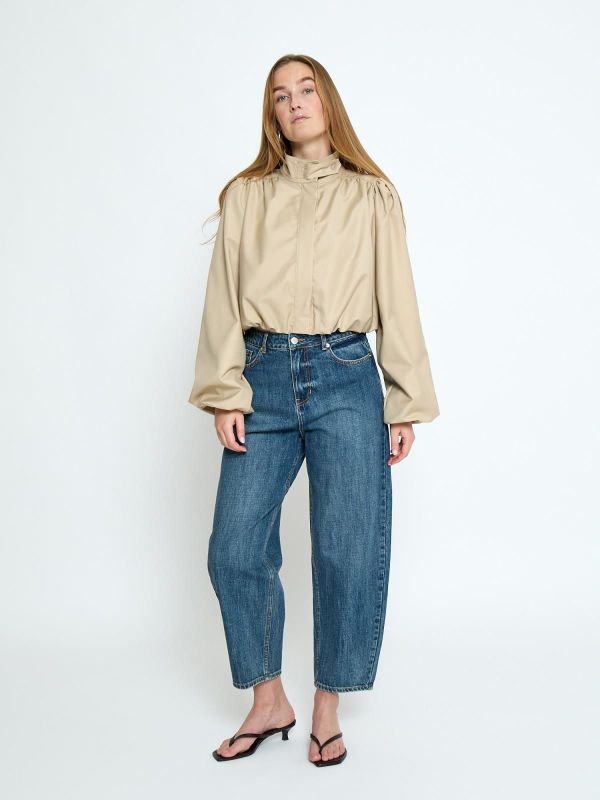 Peppercorn Namira Denim Pant Mid-Blue Denim  (PC8954-004) - Caramel (Sint-Job-in-’t-Goor)