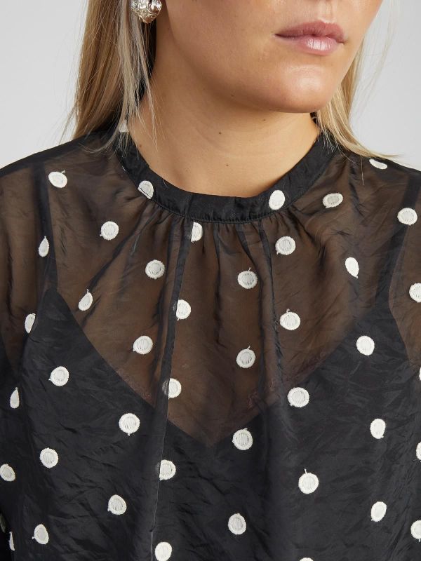 Peppercorn Tasneem Blouse Black Jacquard  (PC9170-9000J) - Caramel (Sint-Job-in-’t-Goor)