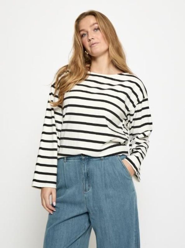 Peppercorn Nayala Blouse Black Stripe  (PC8783-9000S) - Caramel (Sint-Job-in-’t-Goor)