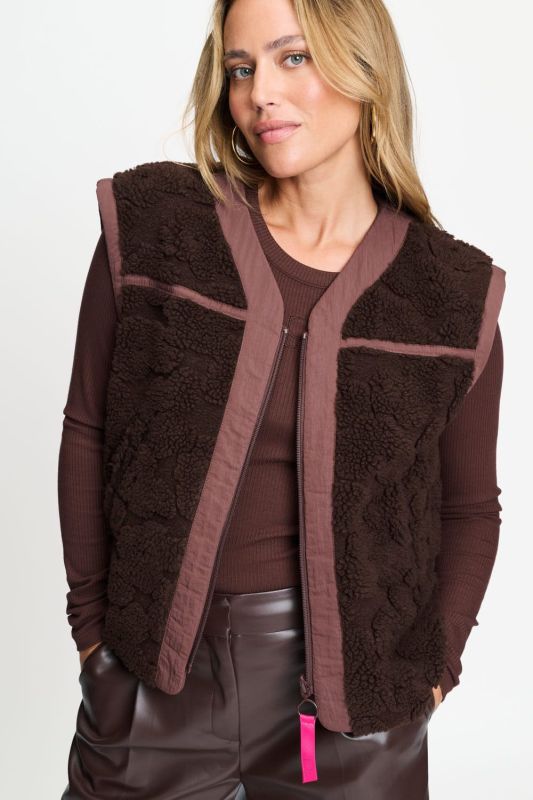 POM Amsterdam Gigi Gilet Chocolate Brown  (SP9666) - Caramel (Sint-Job-in-’t-Goor)