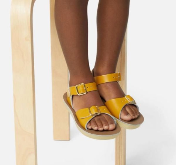 Salt Water Sandals Surfer Mustard  (SURFER MUSTARD) - Caramel (Sint-Job-in-’t-Goor)