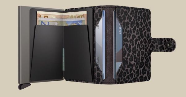Secrid Miniwallet Leo Grey  (MLE-grey) - Caramel (Sint-Job-in-’t-Goor)