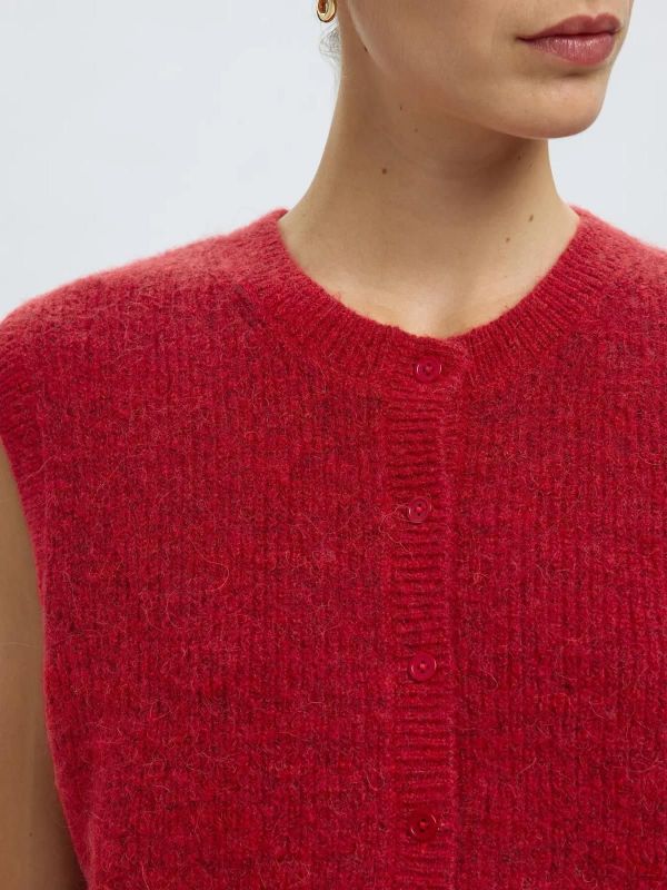 Selected Femme Lulu SL O-Neck Button O-Neck Vest Equestrian Red  (16098808 equestrian red) - Caramel (Sint-Job-in-’t-Goor)