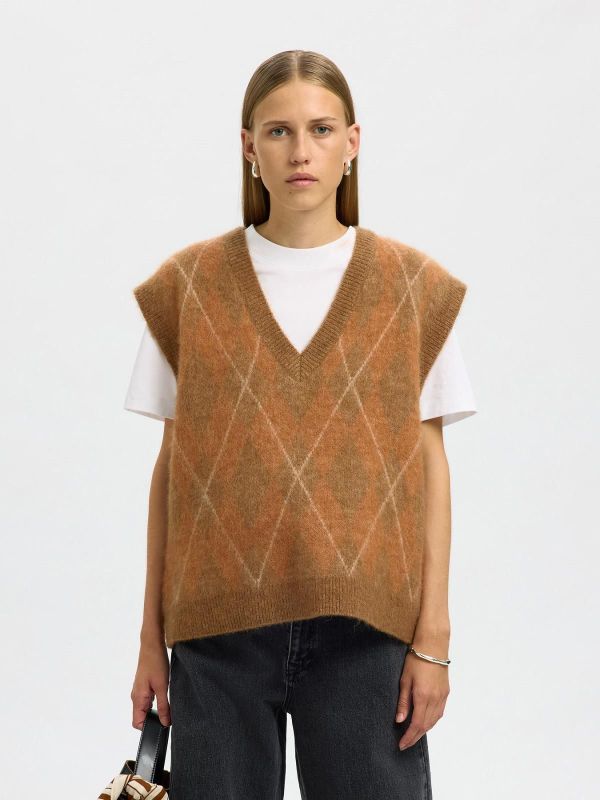 Selected Femme Lulu Brushed Argyle Knit Vest Golden Brown  (16099575 GOLDEN BROWN) - Caramel (Sint-Job-in-’t-Goor)