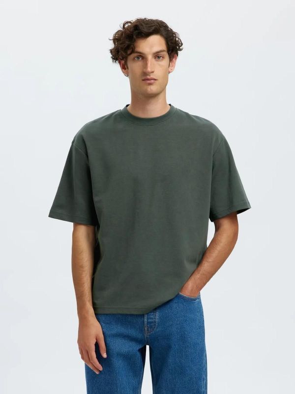 Selected Homme Loose Oscar SS O-Neck Tee Deep Forest  (16094143 deep forest) - Caramel (Sint-Job-in-’t-Goor)