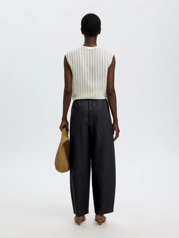 SLF Loose Barrel Willow MW Linen BLD Pant Dark Navy  (16101710 DARK NAVY) - Caramel (Sint-Job-in-’t-Goor)