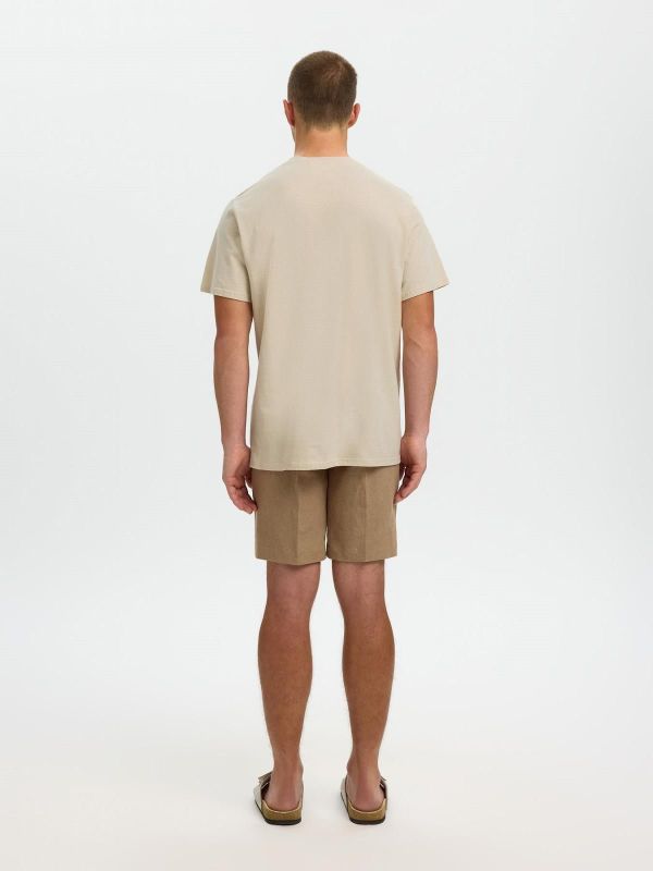 SLH Adam Linen Blend Tee Oatmeal  (16100136 OATMEAL) - Caramel (Sint-Job-in-’t-Goor)