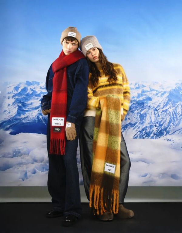 VTD Born To Shine Maxi Scarf 'Manifest Joy'  (SCARF-RPL008) - Caramel (Sint-Job-in-’t-Goor)