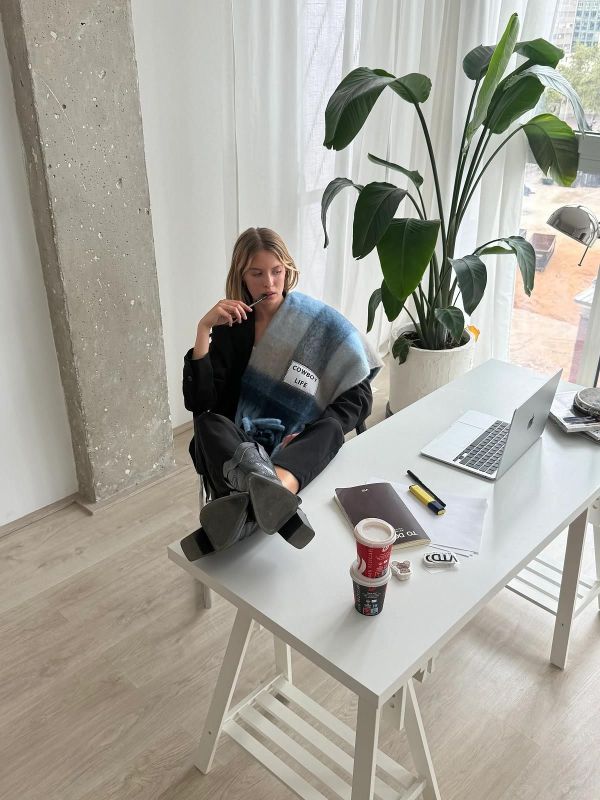 VTD Born To Shine Maxi Scarf 'Cowboy Life'  (SCARF-RPL011) - Caramel (Sint-Job-in-’t-Goor)