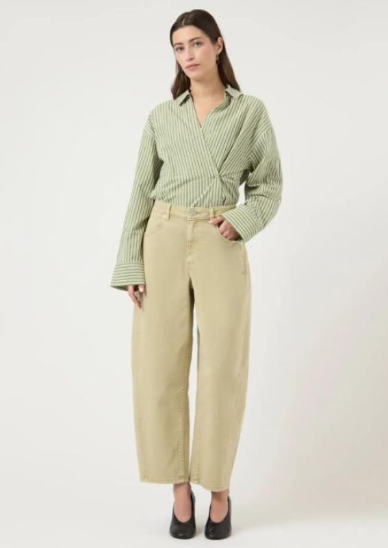 Y.A.S. Lua HW Barrel Ankle Jeans Sage Green  (26039223 SAGE GREEN) - Caramel (Sint-Job-in-’t-Goor)