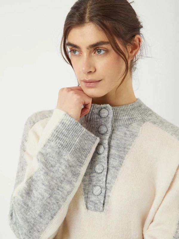 Y.A.S. Vivio LS Knit Pullover Light Grey Melange  (26038295 LIGHT GREY MELANGE) - Caramel (Sint-Job-in-’t-Goor)