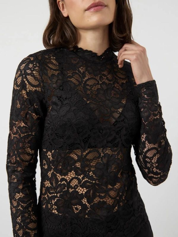 Y.A.S. Lacey LS Lace Top Black  (26039992) - Caramel (Sint-Job-in-’t-Goor)