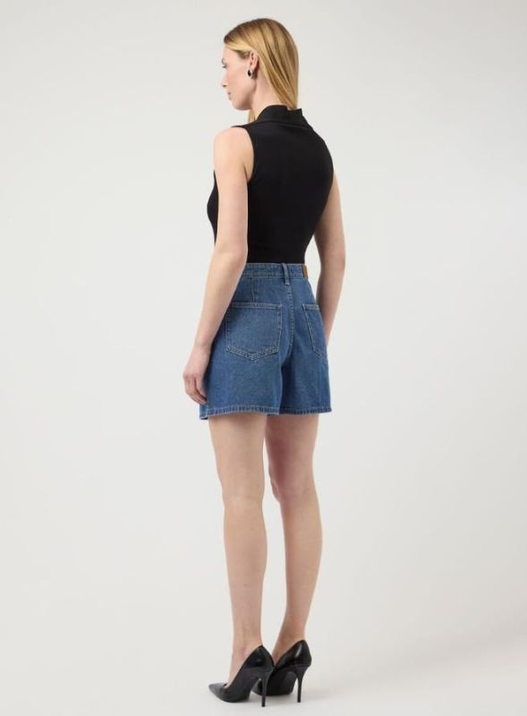Y.A.S. Gemma HMW Denim Short Medium Blue Denim  (26041172 MEDIUM BLUE DENIM) - Caramel (Sint-Job-in-’t-Goor)
