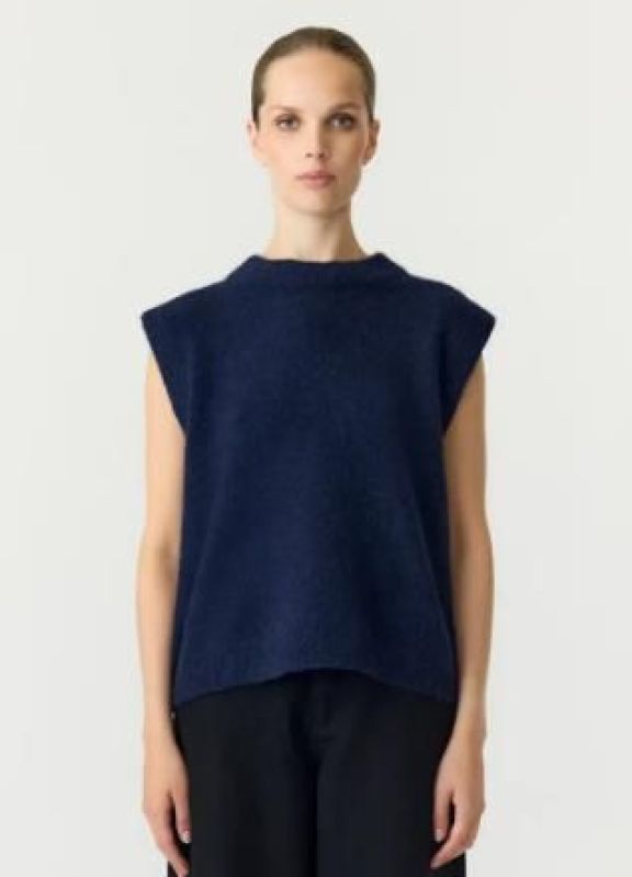 YAS Johi SL Wool Blend Knit Vest - Navy Blazer  (26042840 NAVY BLAZER) - Caramel (Sint-Job-in-’t-Goor)