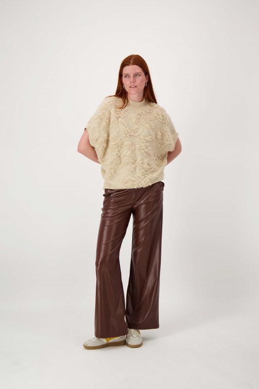 Zusss Mouwloze Trui Lurex Jacquard Beige/Goud  (0305-075/7021) - Caramel (Sint-Job-in-’t-Goor)