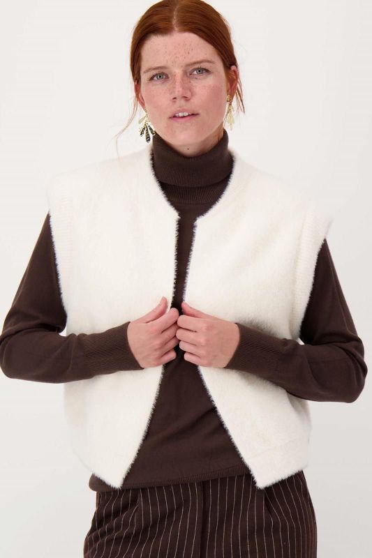 Zusss Gilet In Fluffy Garen Offwhite  (0306-078/1007) - Caramel (Sint-Job-in-’t-Goor)