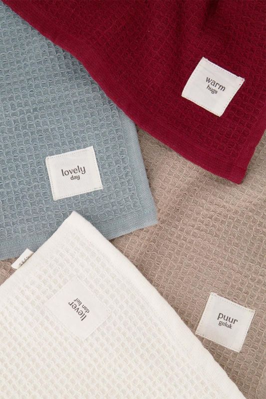 Zusss Gastendoekje 'Lovely Day' Grijsblauw  (0602-0008/2001) - Caramel (Sint-Job-in-’t-Goor)