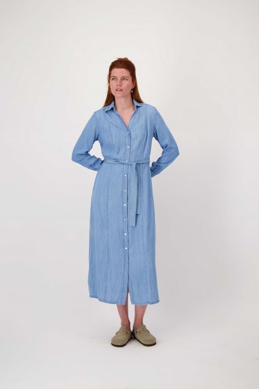 Zusss Tencel Denim Jurk Light Blue Denim  (0301-0018/2011) - Caramel (Sint-Job-in-’t-Goor)