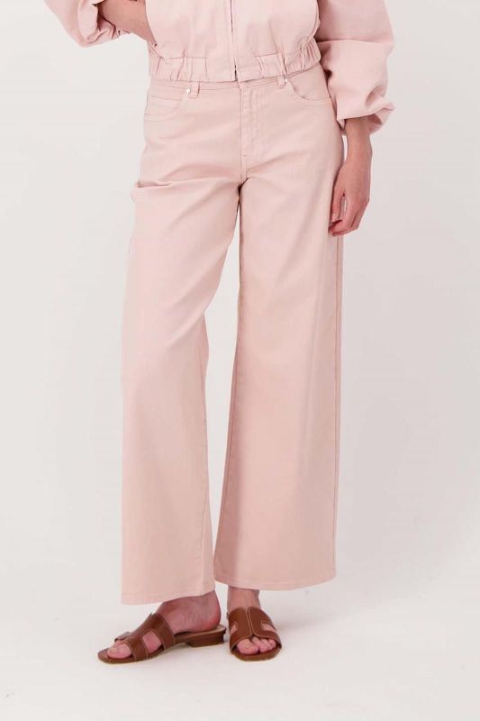 Zusss Wijde Modal Broek Crispy Pink  (0303-0024/2201) - Caramel (Sint-Job-in-’t-Goor)