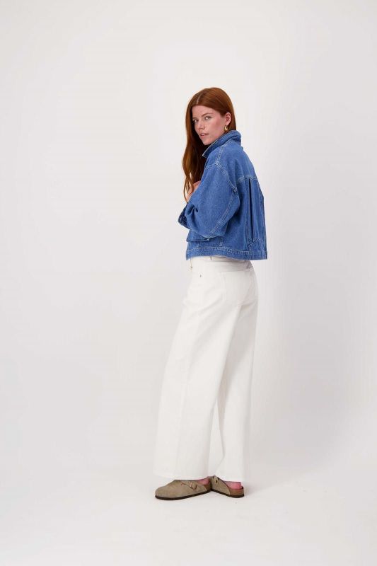 Zusss Boxy Jacket Medium Blue Denim  (0310-0011/2023) - Caramel (Sint-Job-in-’t-Goor)