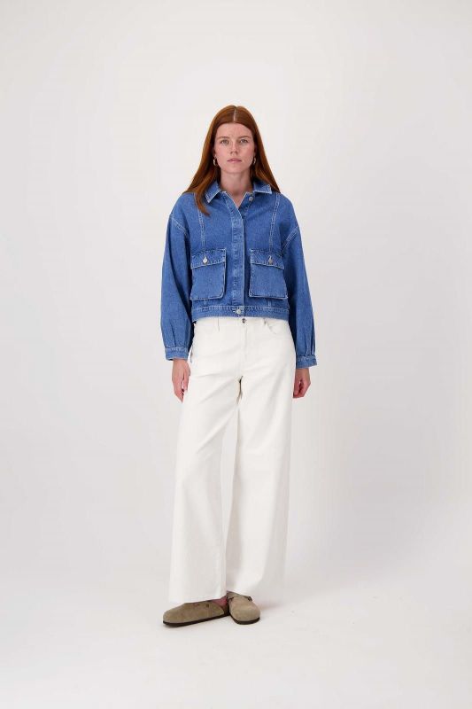 Zusss Boxy Jacket Medium Blue Denim  (0310-0011/2023) - Caramel (Sint-Job-in-’t-Goor)