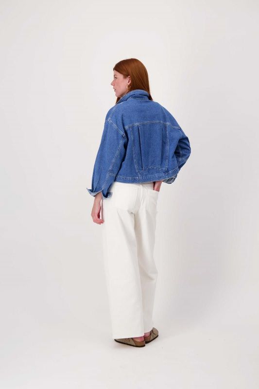 Zusss Boxy Jacket Medium Blue Denim  (0310-0011/2023) - Caramel (Sint-Job-in-’t-Goor)