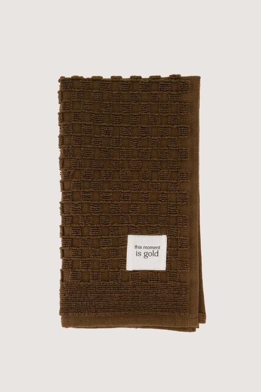 Zusss Gastendoekje 'This Moment Is Gold' Brown  (0602-0028/1001) - Caramel (Sint-Job-in-’t-Goor)